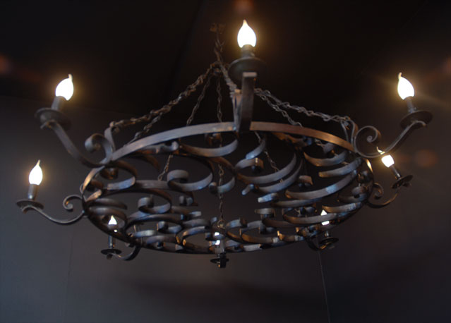 Chandelier Definition / Lnc Chandeliers : Chandelier meaning in english