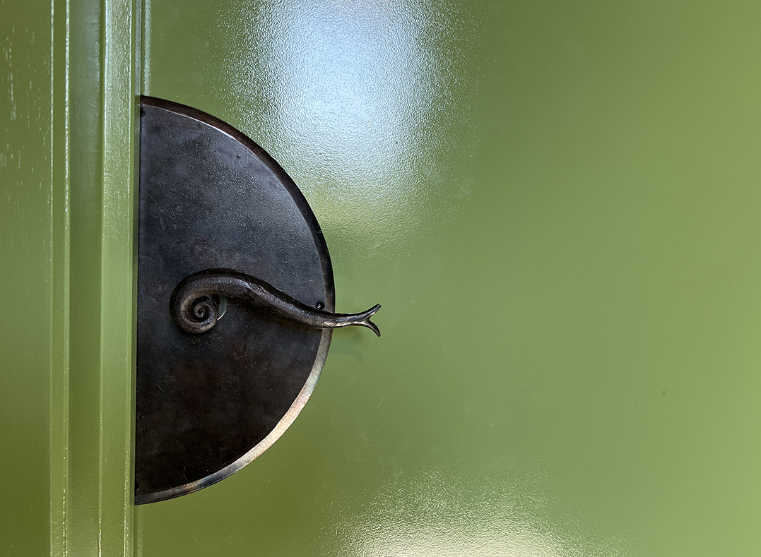 Quincaillerie en fer forgé, poignée de porte | EMERY&Cie